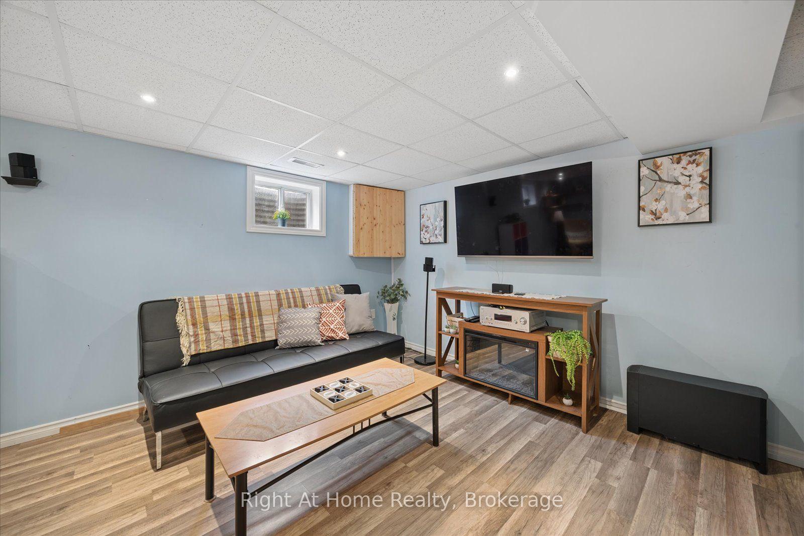 Photo 30 of 1145 Valley Court, Oshawa, Lakeview — HOMEH