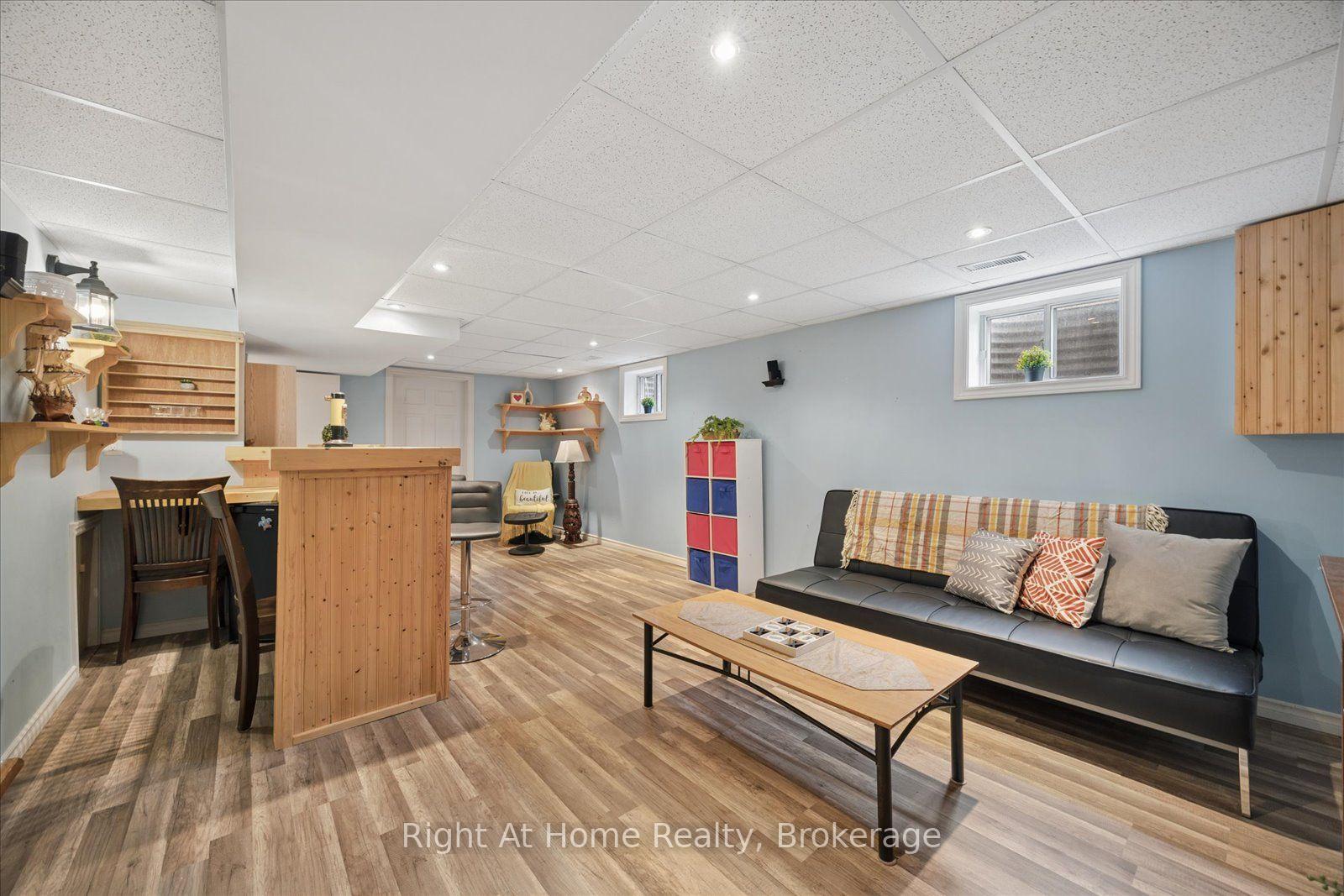 Photo 37 of 1145 Valley Court, Oshawa, Lakeview — HOMEH