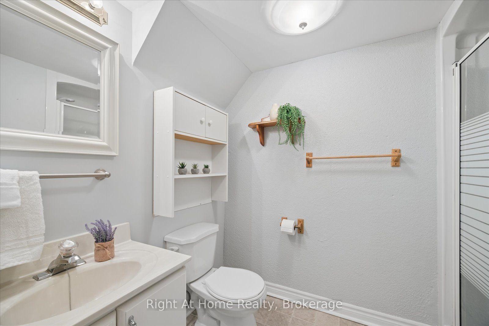 Photo 39 of 1145 Valley Court, Oshawa, Lakeview — HOMEH