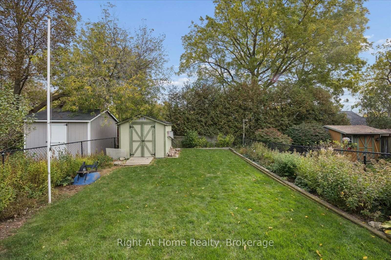 Photo 45 of 1145 Valley Court, Oshawa, Lakeview — HOMEH