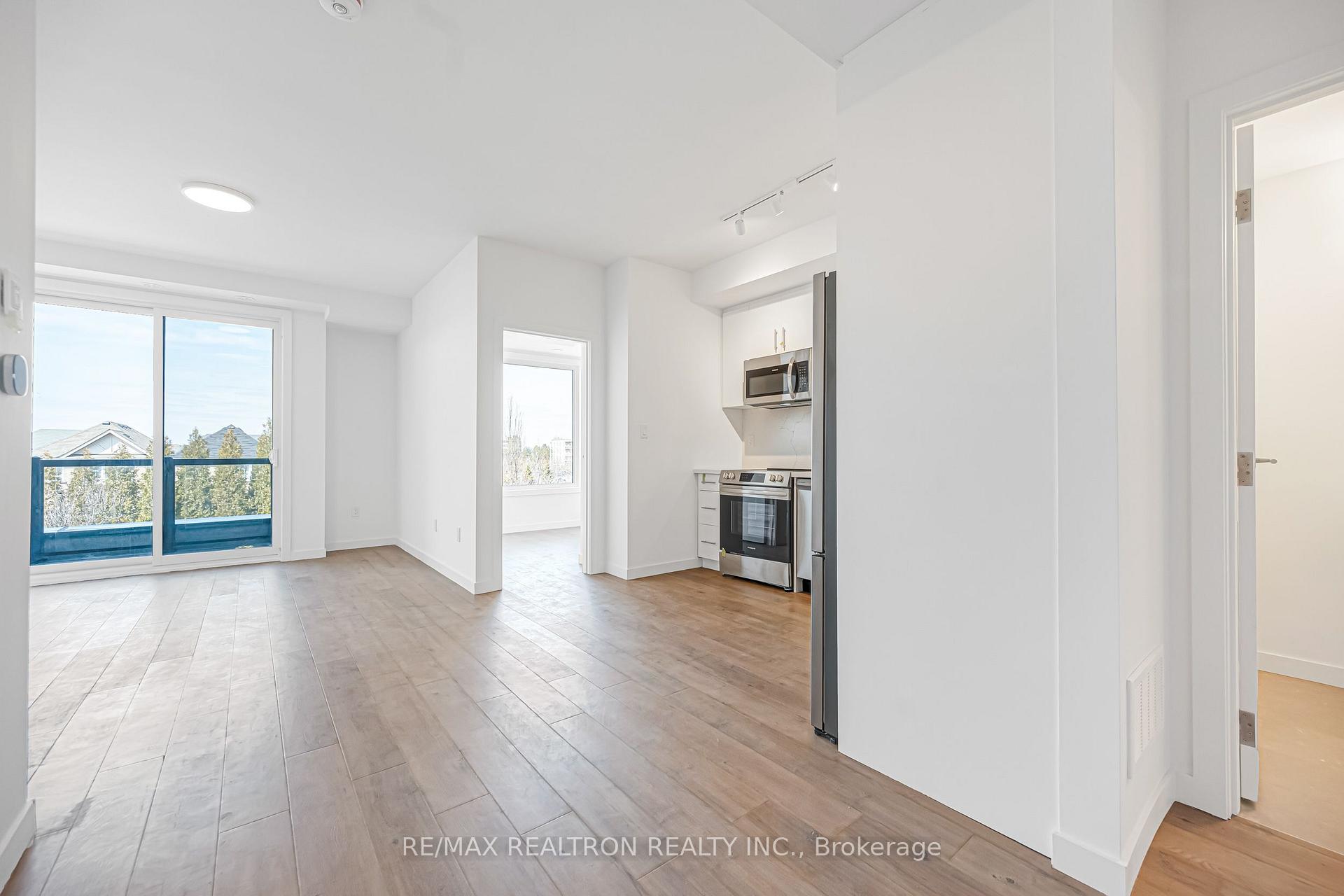 Photo 3 of Unit 107, 3175 Denison Street, Markham, Middlefield — HOMEH