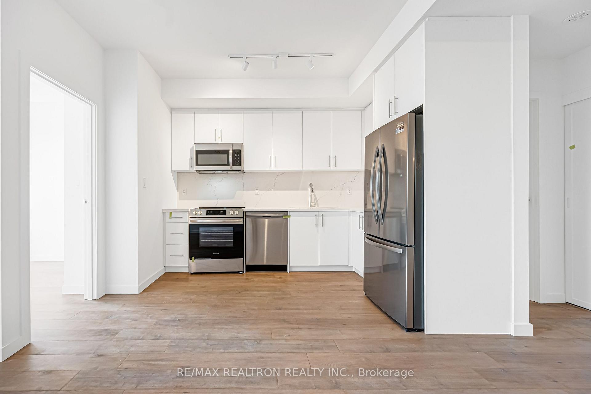 Photo 7 of Unit 107, 3175 Denison Street, Markham, Middlefield — HOMEH