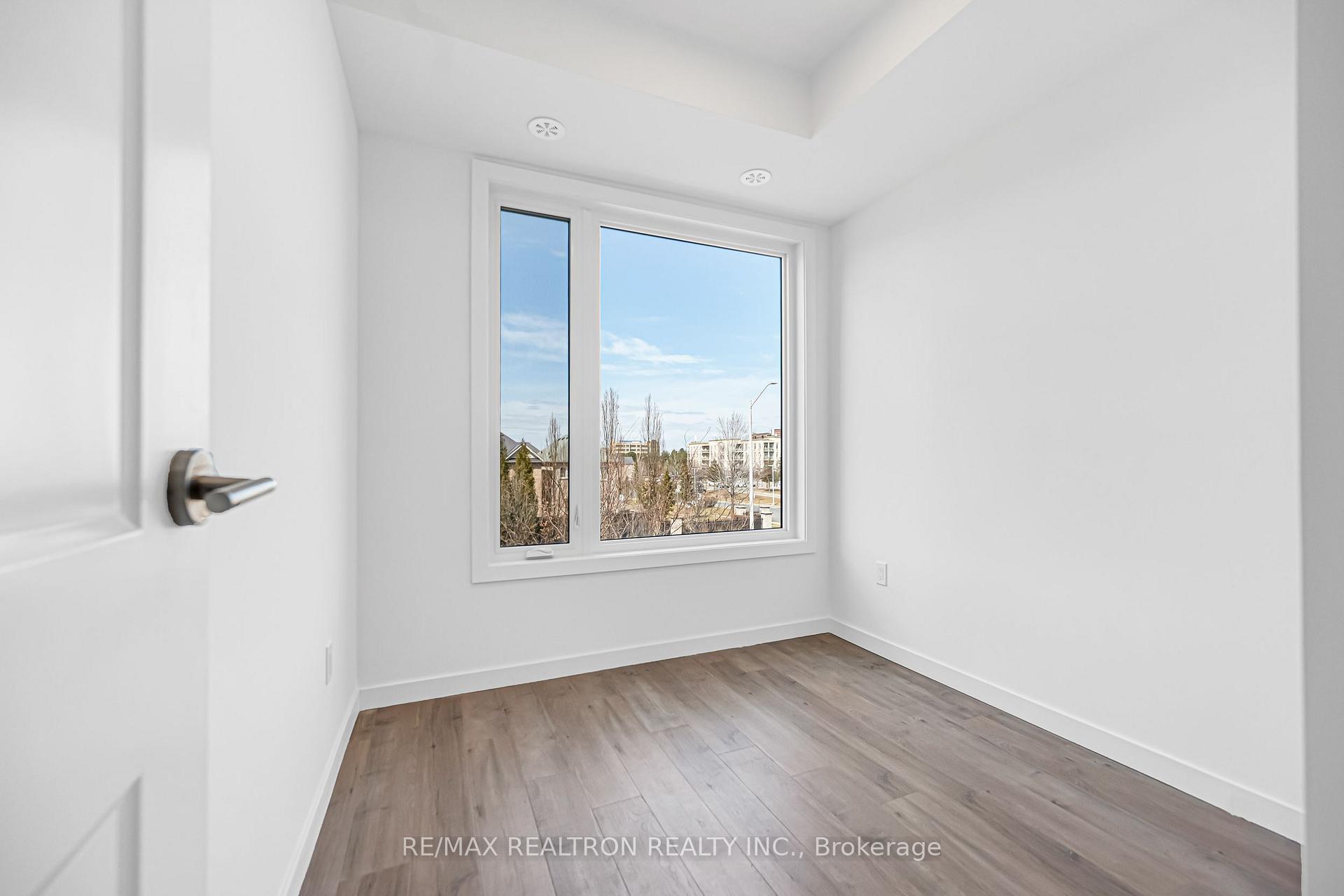 Photo 14 of Unit 107, 3175 Denison Street, Markham, Middlefield — HOMEH