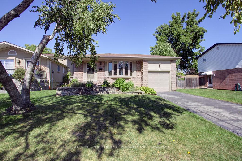 Photo 2 of 462 Withnell Crescent, Oakville, West — HOMEH
