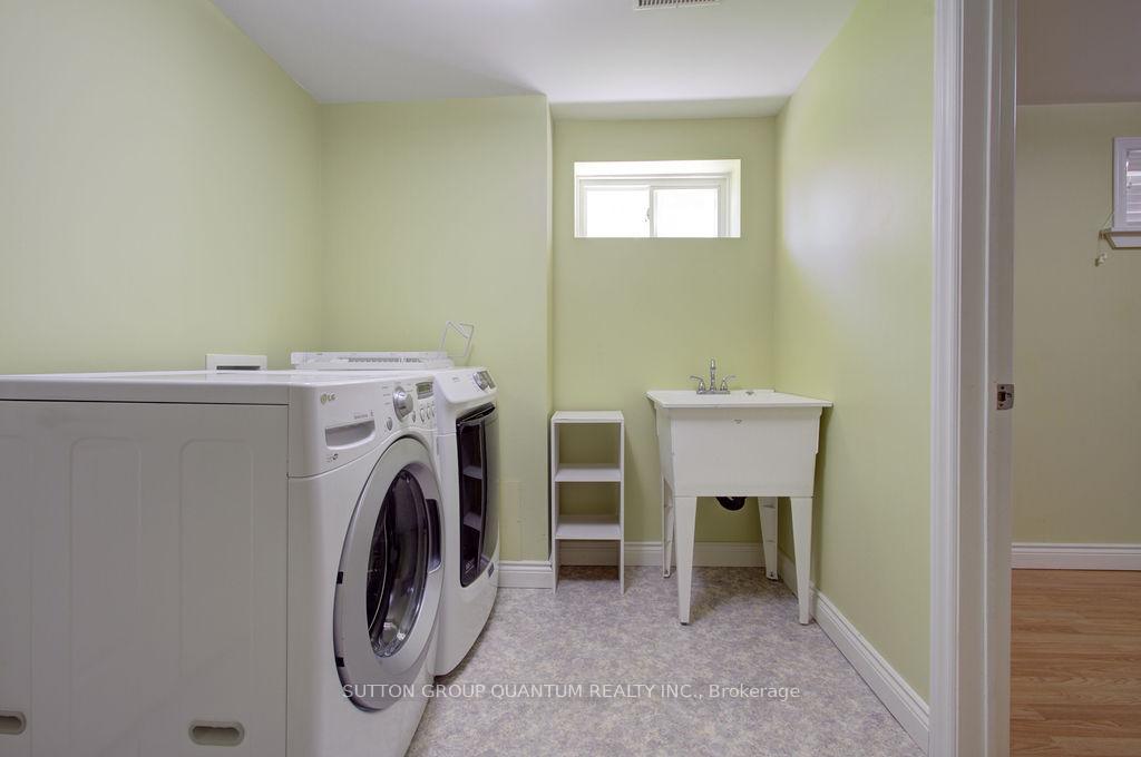 Photo 33 of 462 Withnell Crescent, Oakville, West — HOMEH