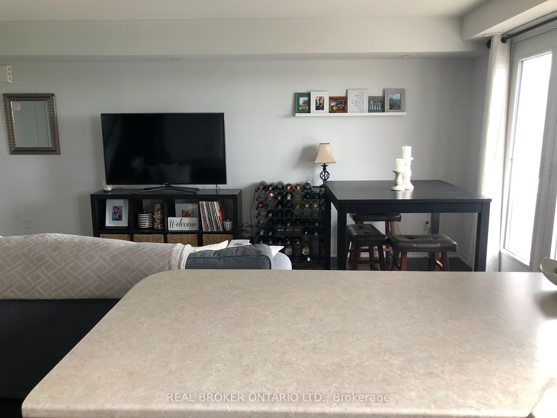 Photo 6 of Unit 37, 51 Hays Boulevard, Oakville, River Oaks — HOMEH