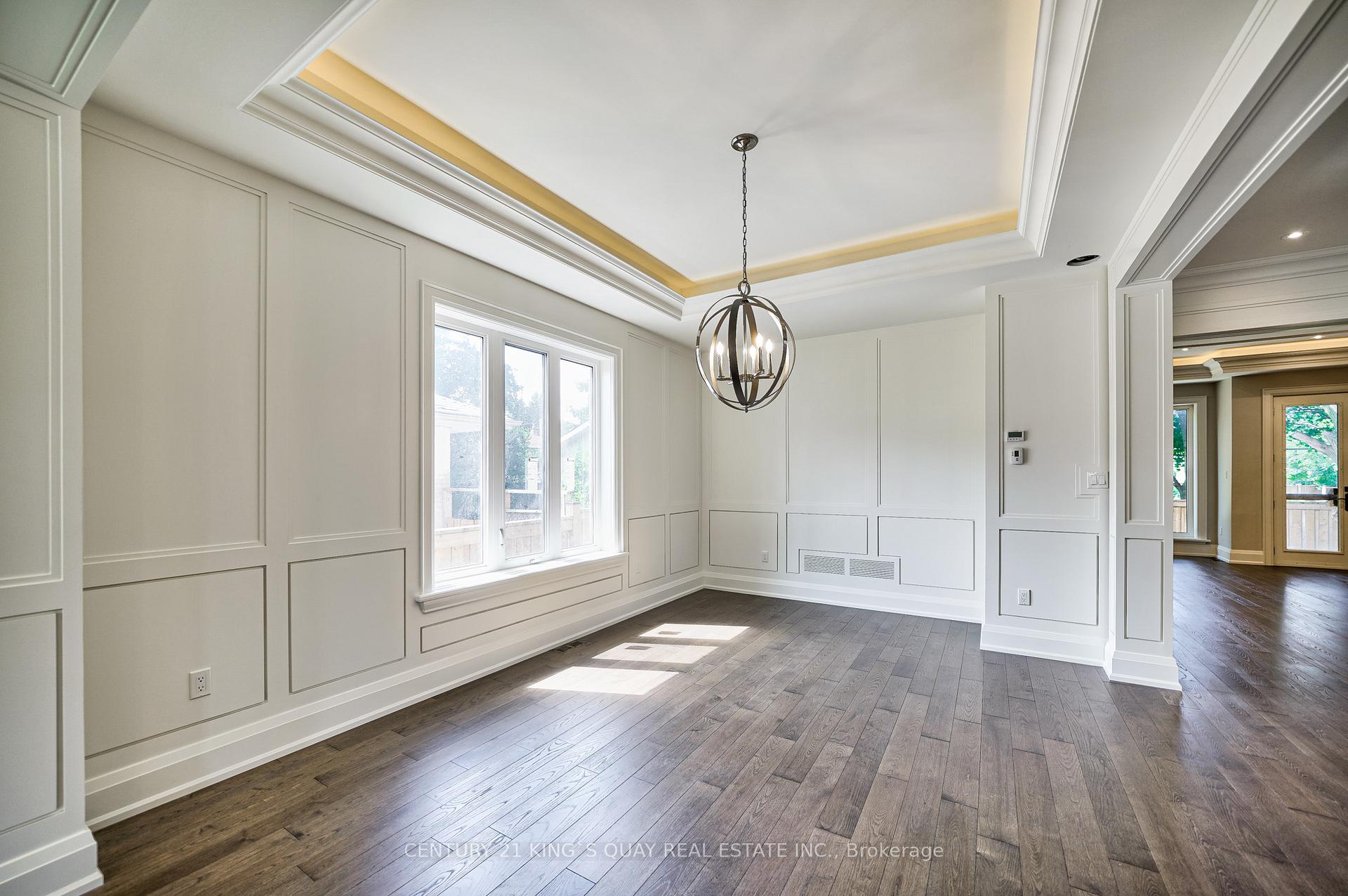 Photo 7 of 82 Cartier Crescent, Richmond Hill, Crosby — HOMEH