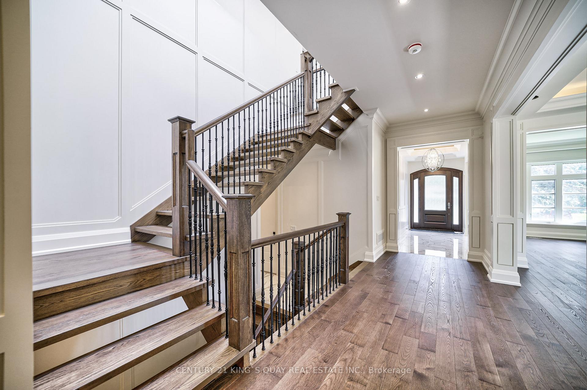 Photo 8 of 82 Cartier Crescent, Richmond Hill, Crosby — HOMEH