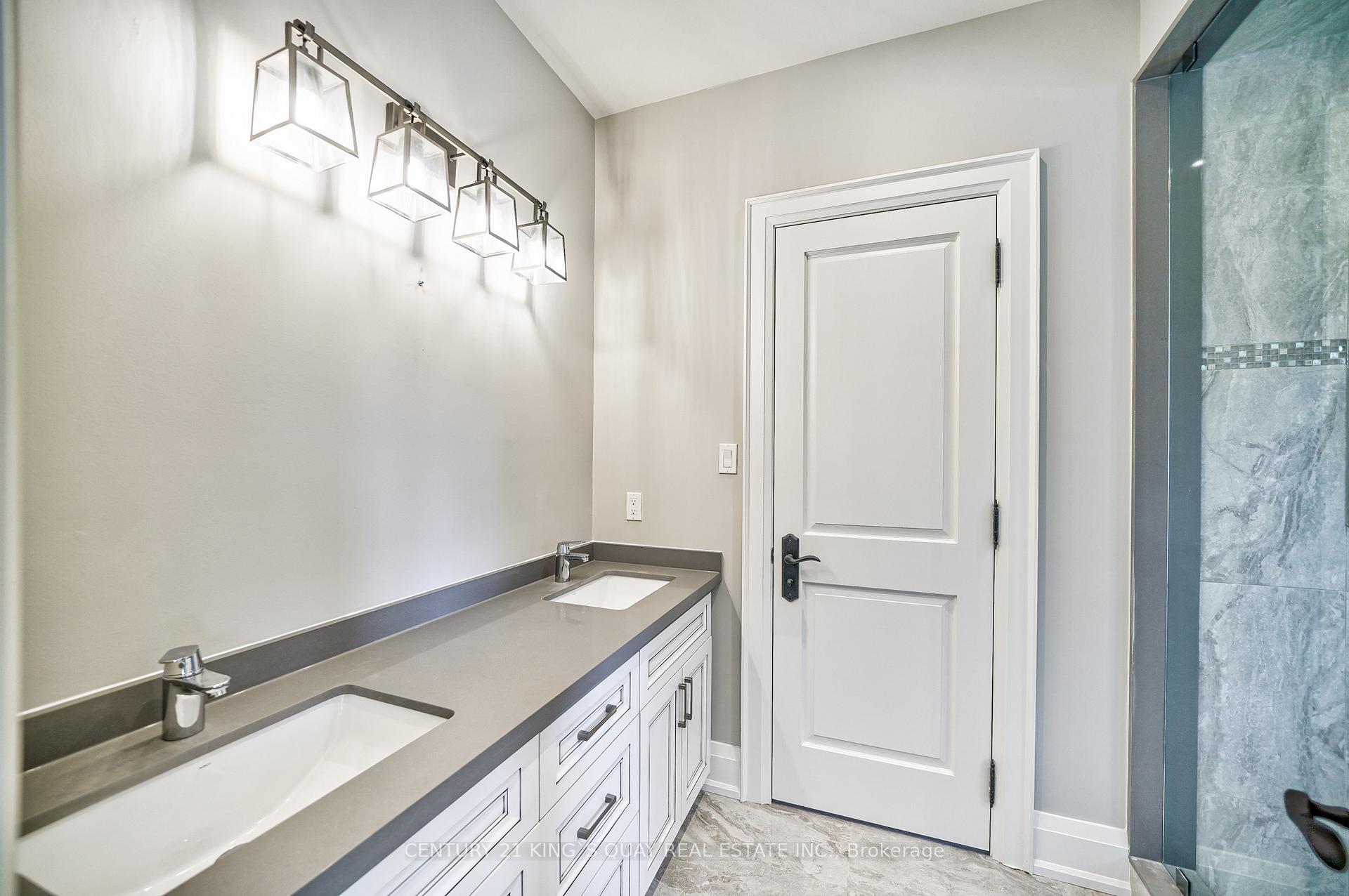 Photo 22 of 82 Cartier Crescent, Richmond Hill, Crosby — HOMEH