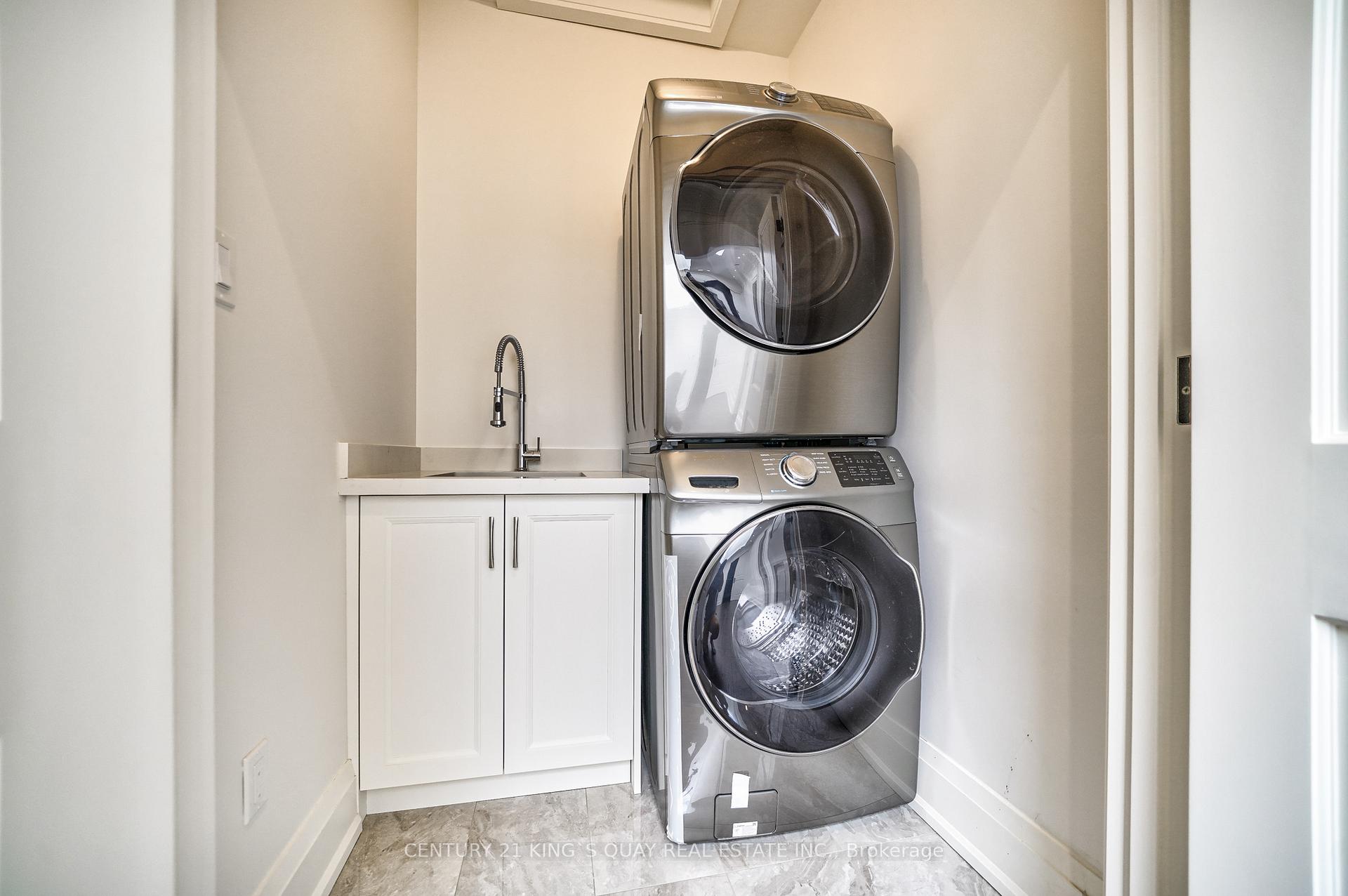 Photo 29 of 82 Cartier Crescent, Richmond Hill, Crosby — HOMEH