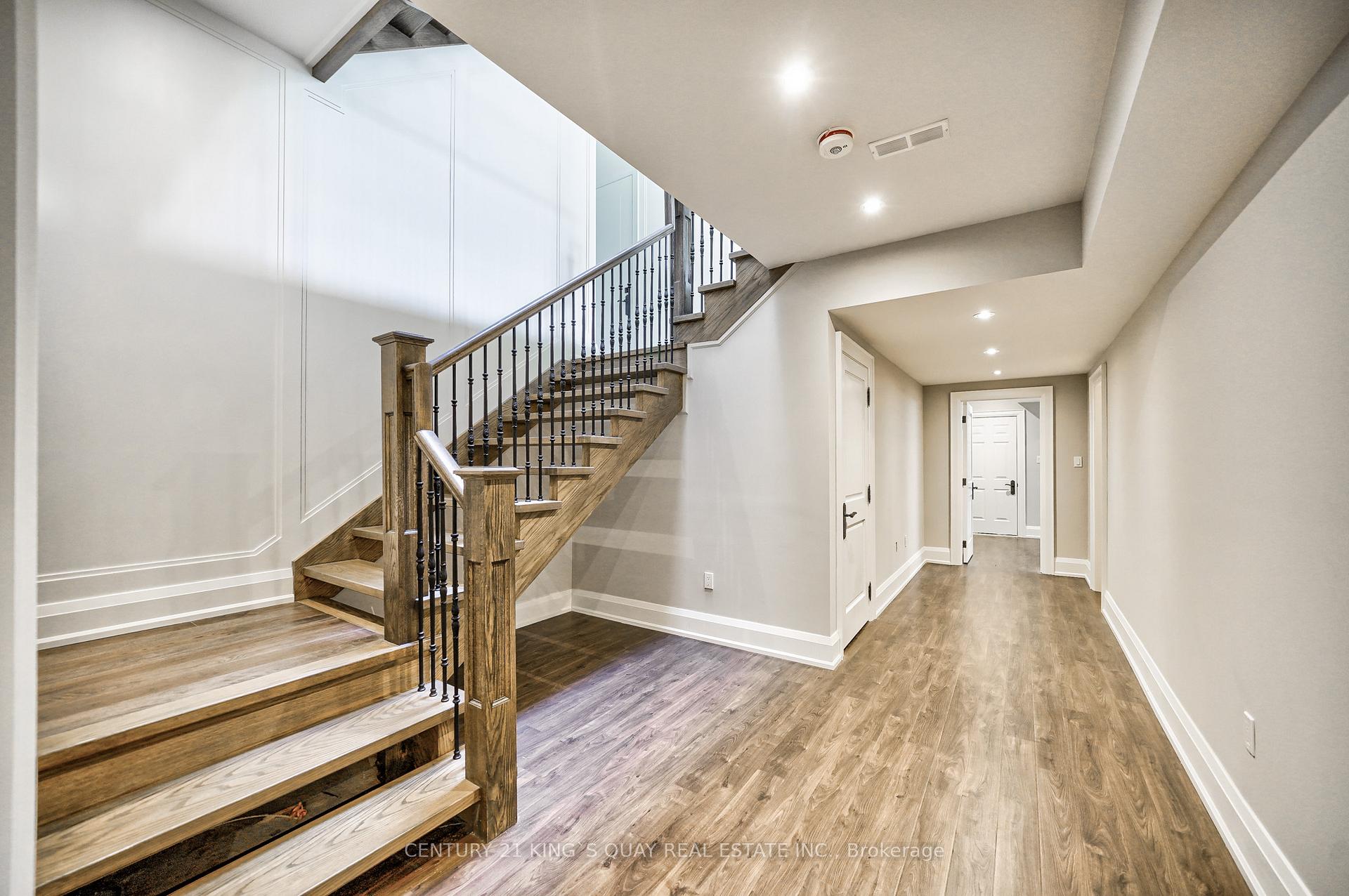 Photo 32 of 82 Cartier Crescent, Richmond Hill, Crosby — HOMEH