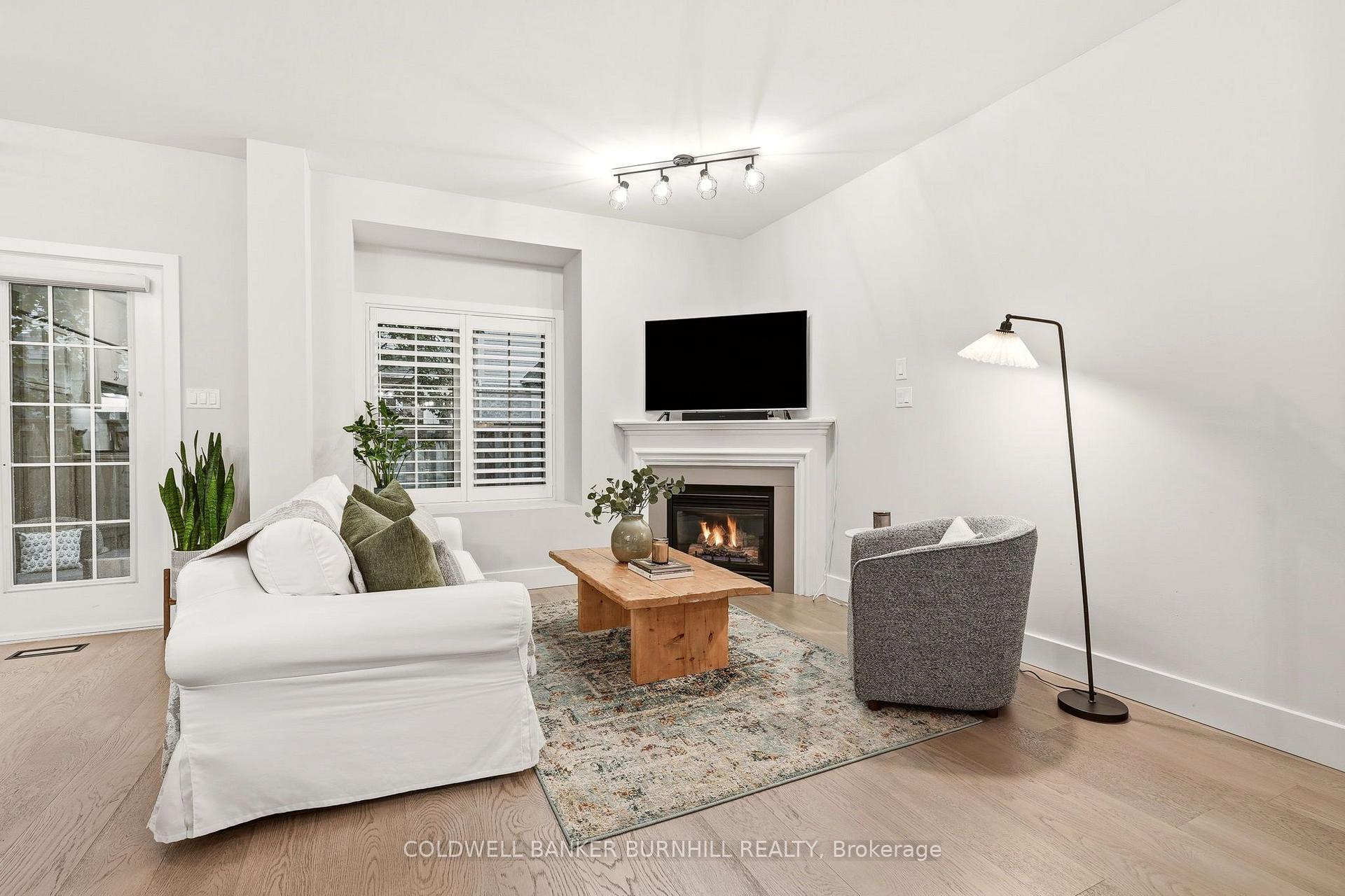 Photo 10 of 1361 Stephenson Drive, Burlington, Brant — HOMEH