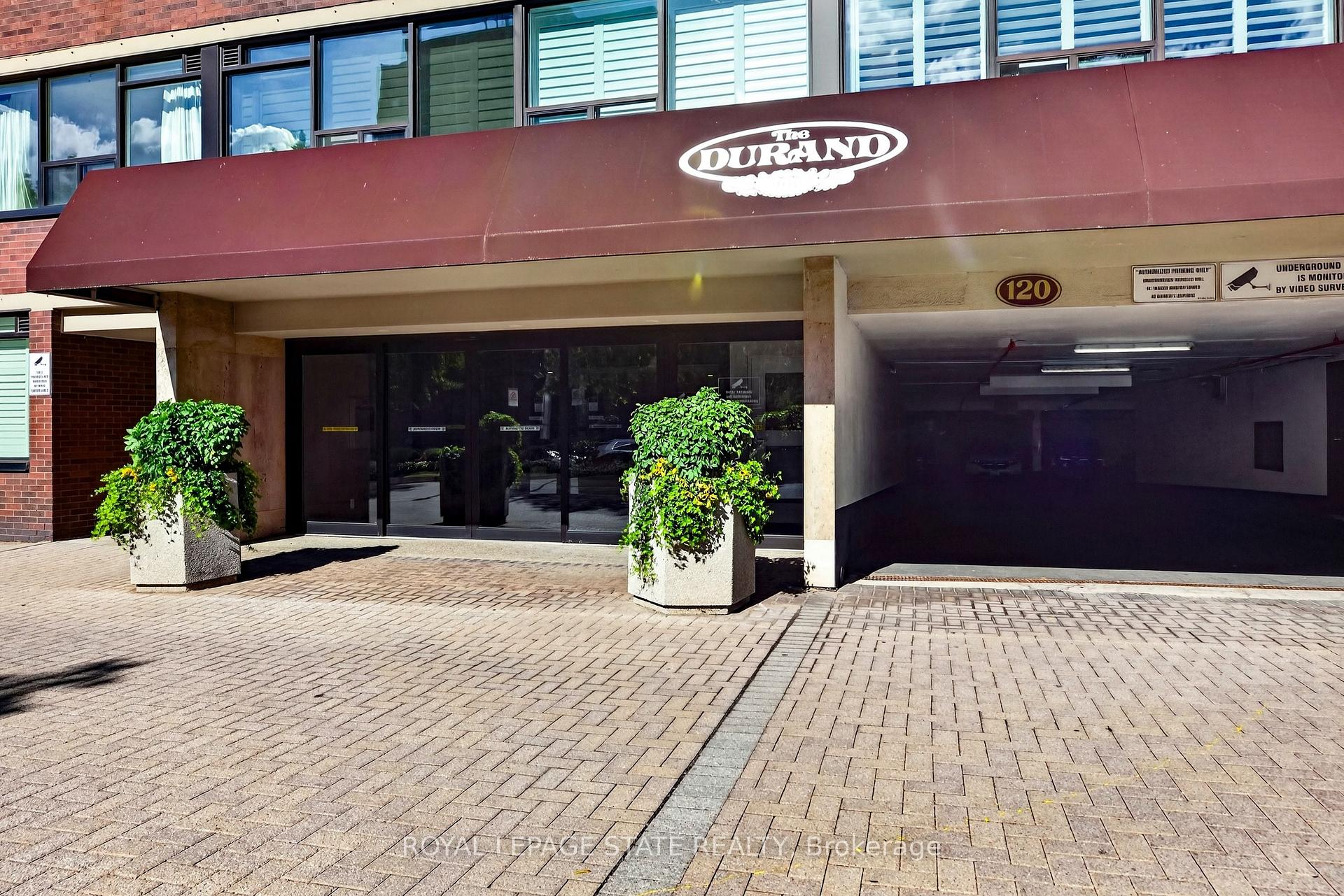 Photo 3 of Unit 1503, 120 Duke Street, Hamilton, Durand — HOMEH