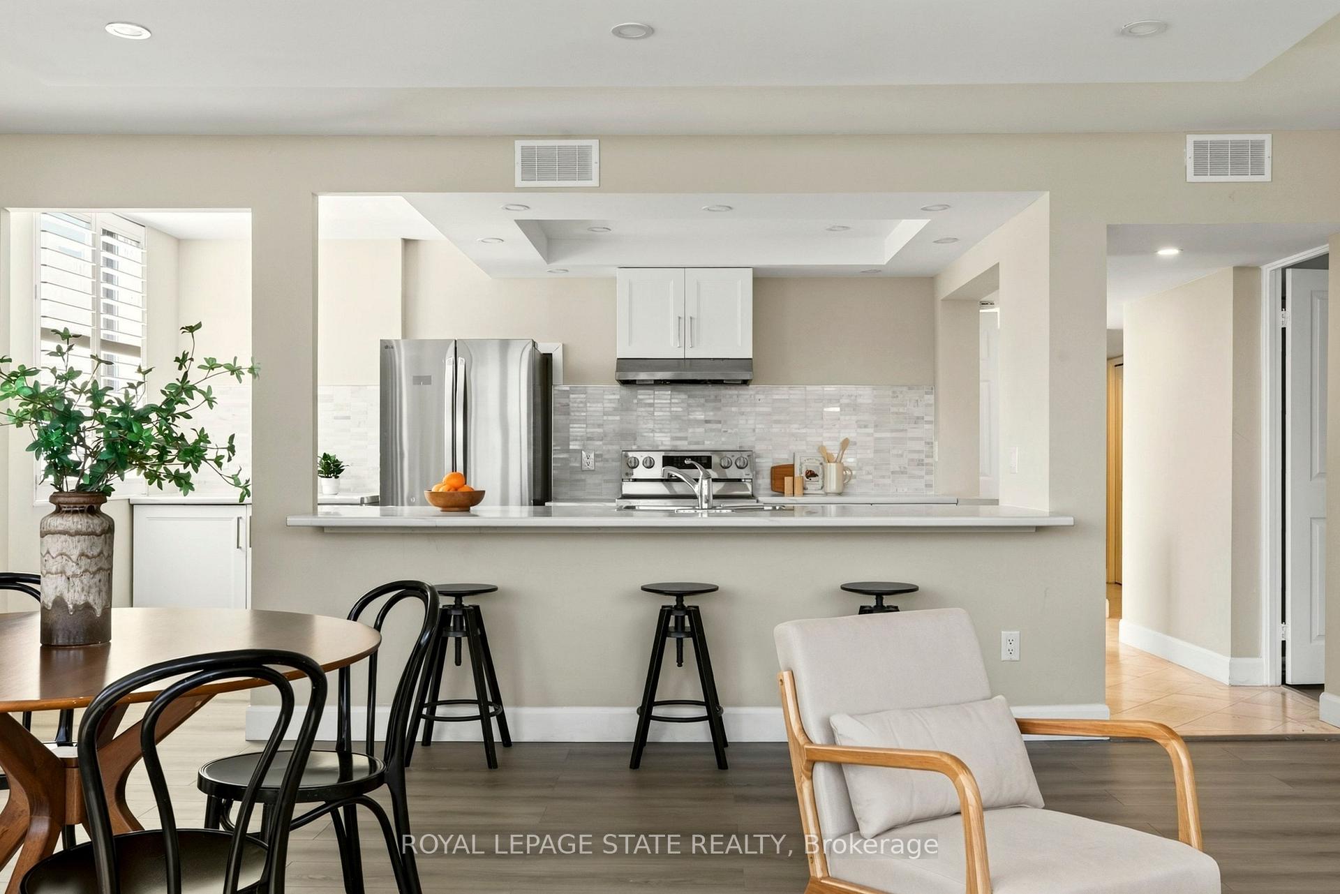 Photo 7 of Unit 1503, 120 Duke Street, Hamilton, Durand — HOMEH