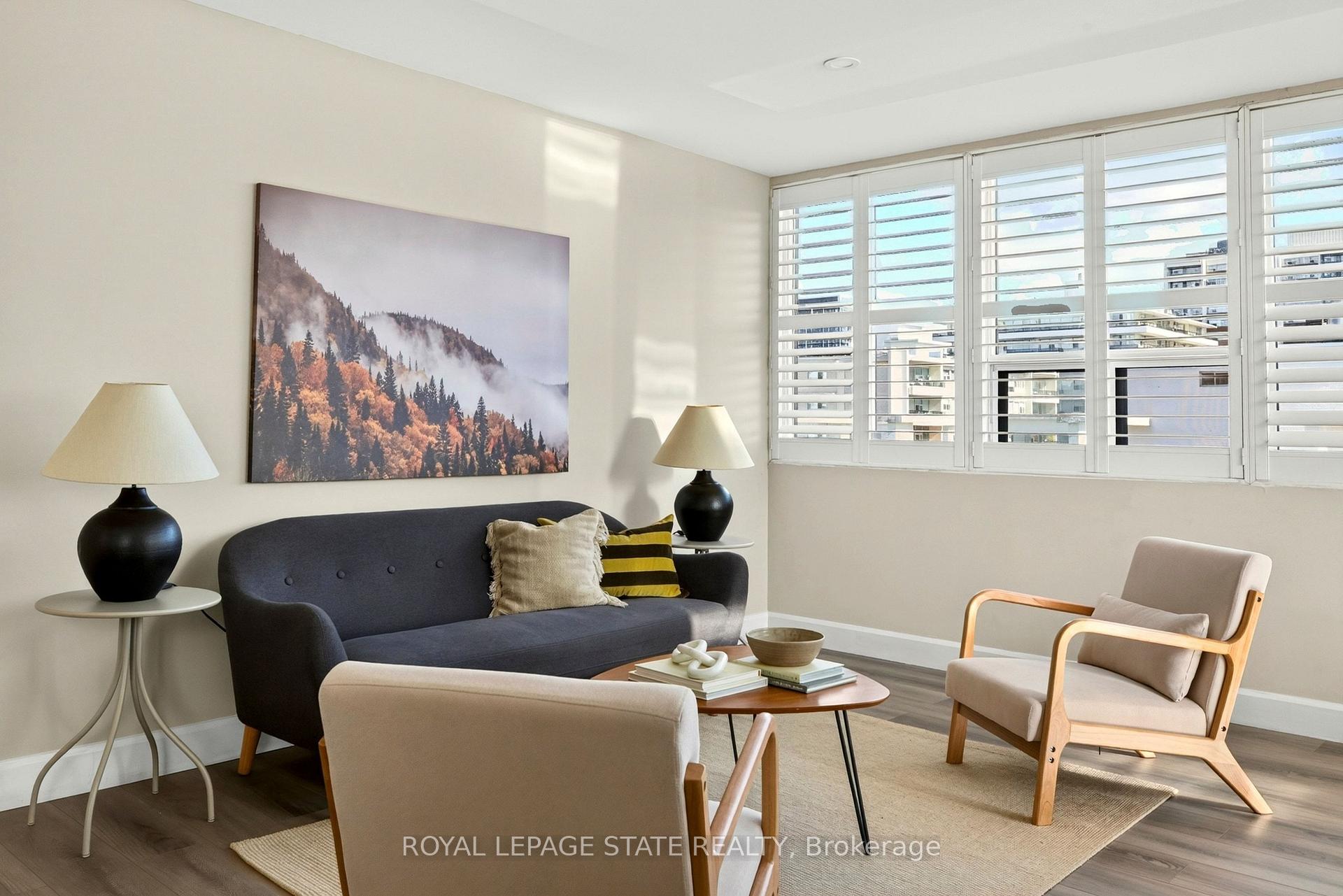 Photo 8 of Unit 1503, 120 Duke Street, Hamilton, Durand — HOMEH