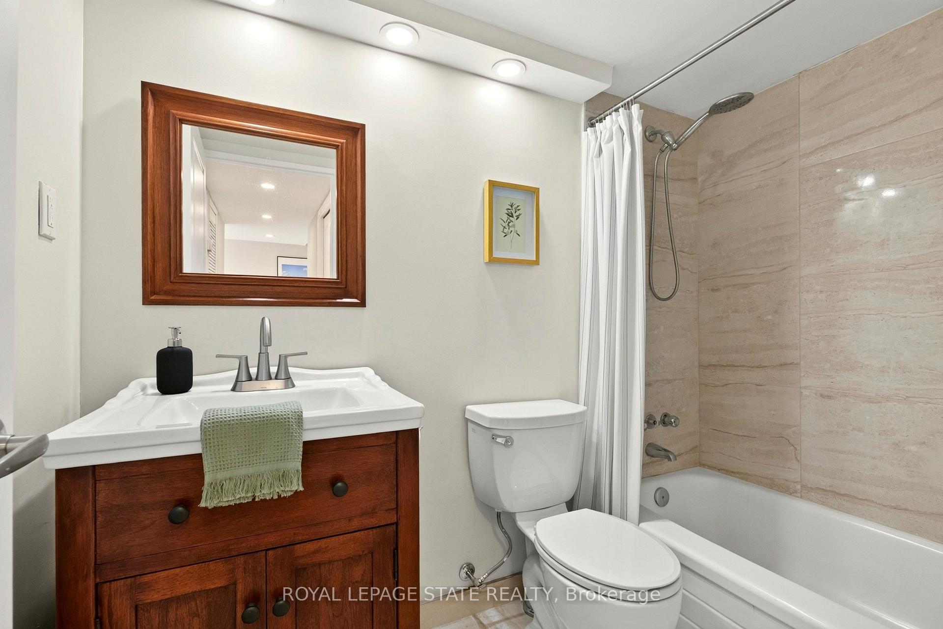 Photo 26 of Unit 1503, 120 Duke Street, Hamilton, Durand — HOMEH