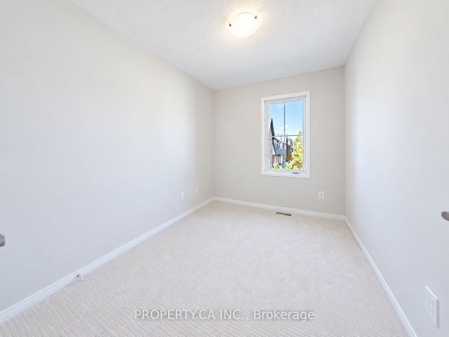 Photo 40 of 72 Jenkinson Way, Scarborough, Dorset Park — HOMEH