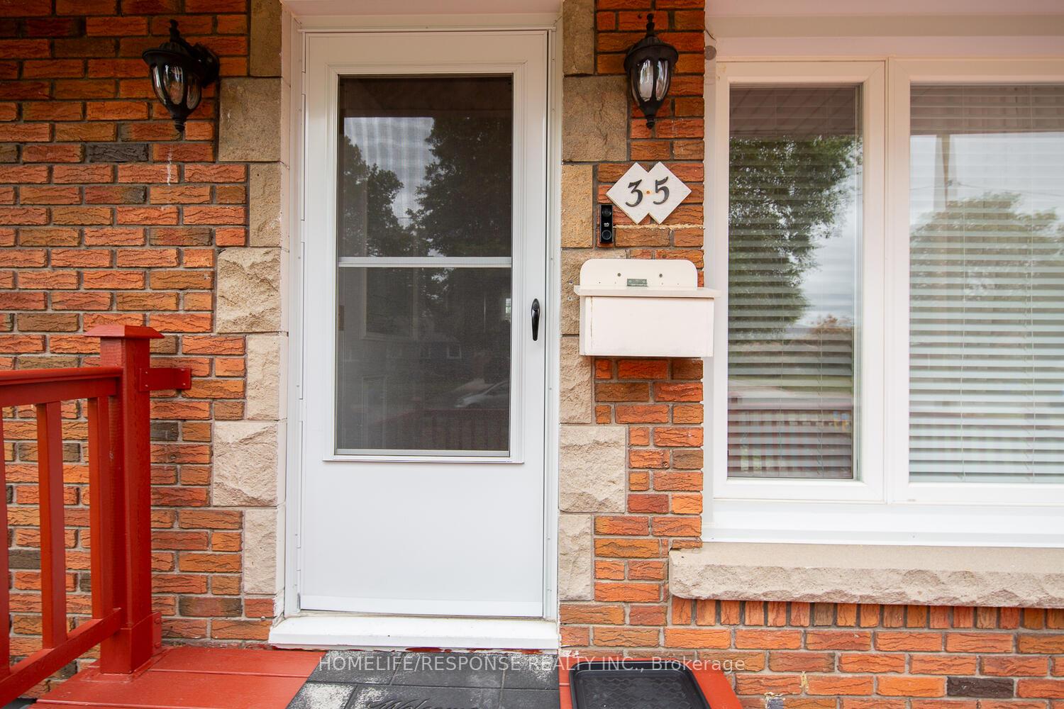 Photo 4 of 35 Parkdale Drive, Thorold, Thorold Downtown — HOMEH