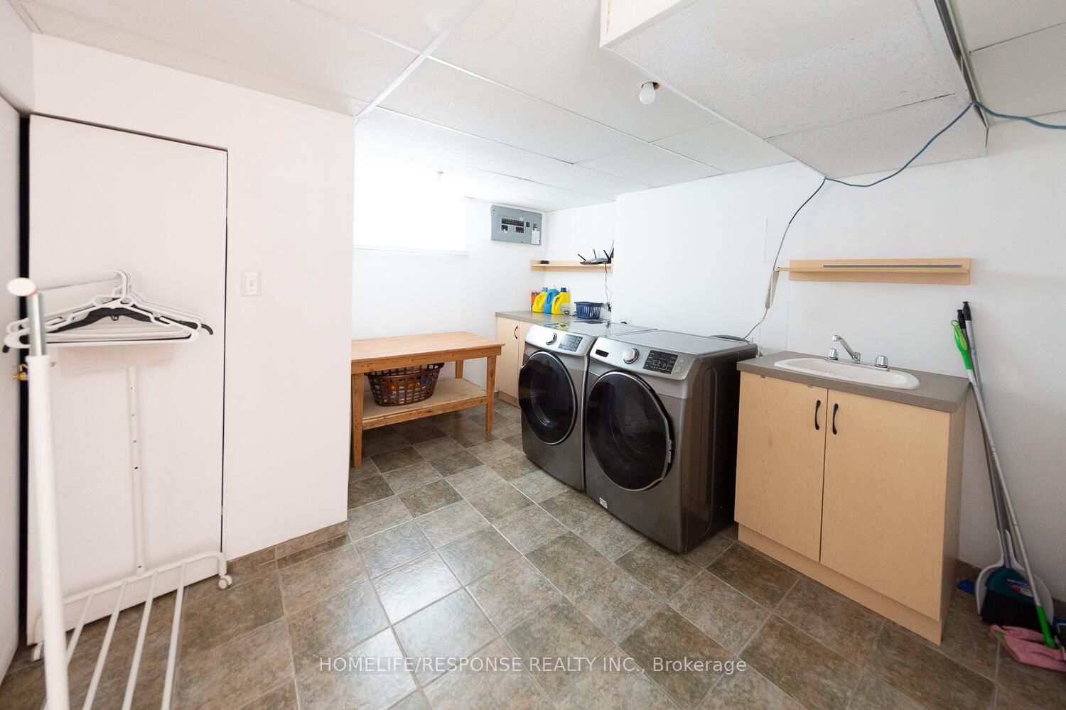 Photo 20 of 35 Parkdale Drive, Thorold, Thorold Downtown — HOMEH