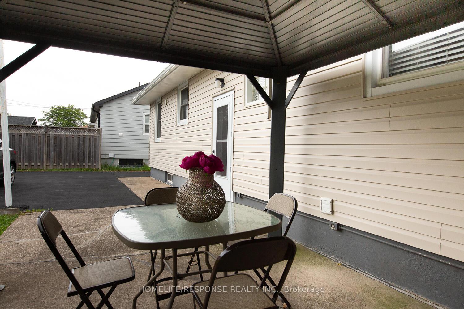 Photo 28 of 35 Parkdale Drive, Thorold, Thorold Downtown — HOMEH