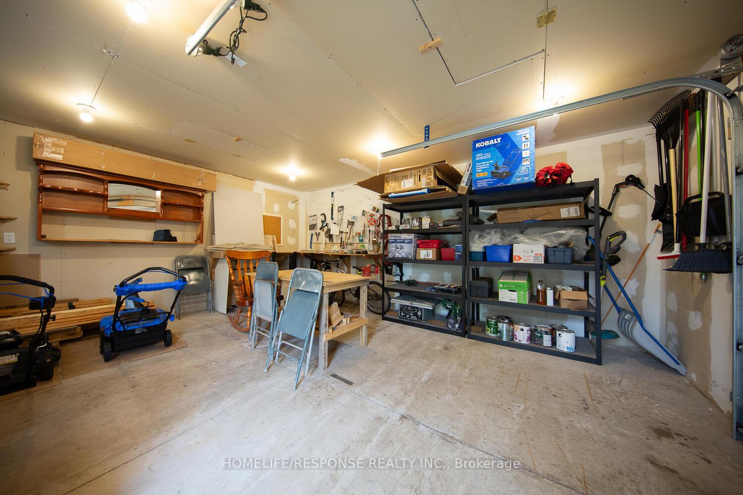 Photo 33 of 35 Parkdale Drive, Thorold, Thorold Downtown — HOMEH
