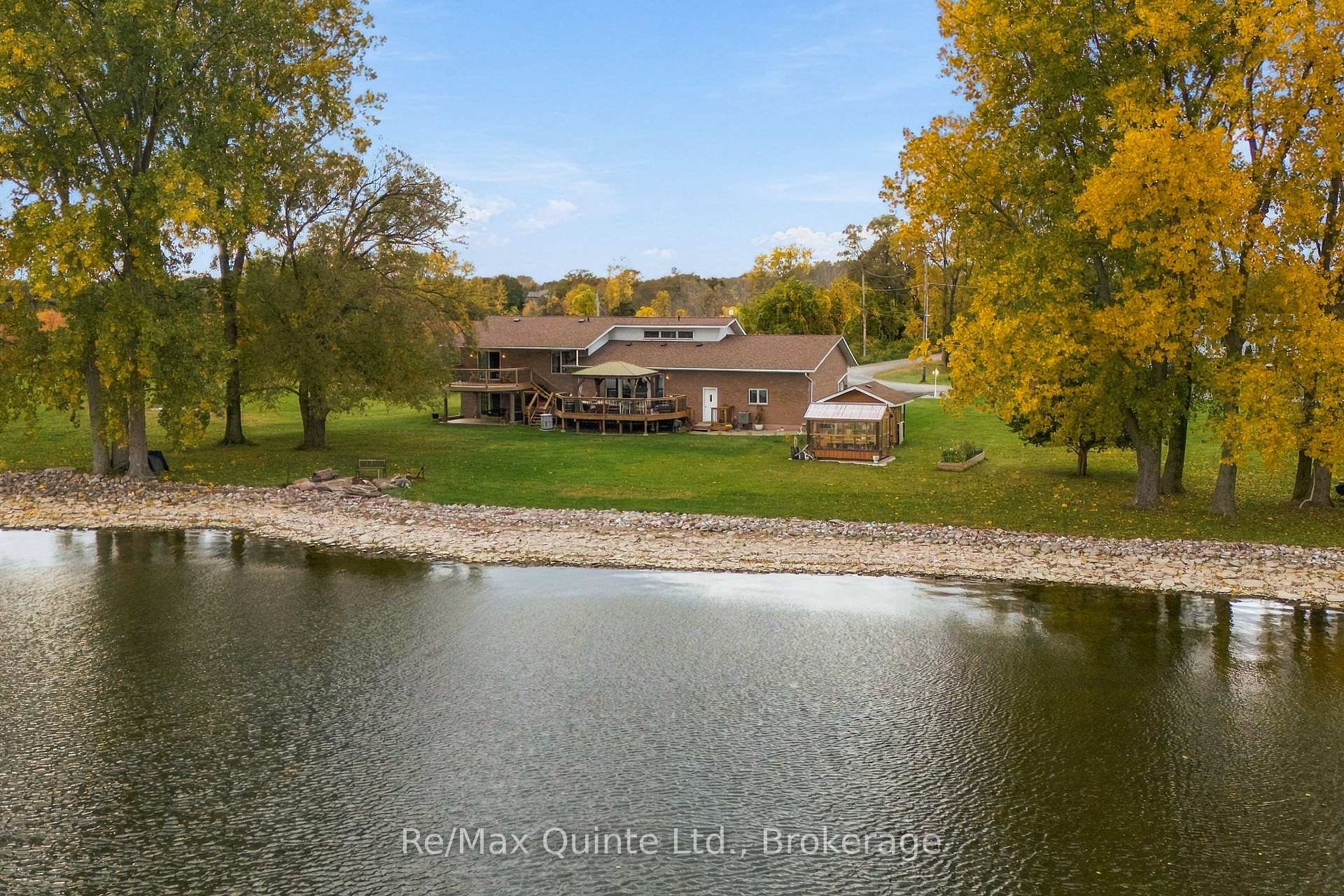 Photo 8 of 40 Wallbridge Circle, Prince Edward County, Ameliasburg Ward — HOMEH