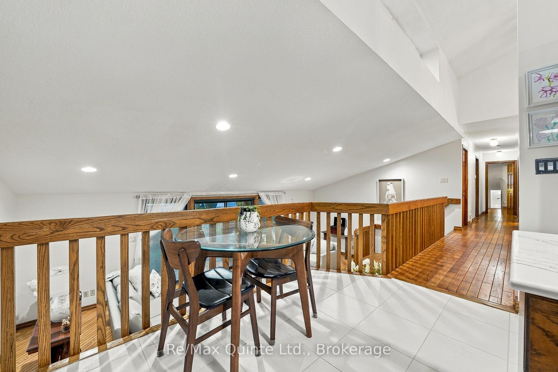 Photo 16 of 40 Wallbridge Circle, Prince Edward County, Ameliasburg Ward — HOMEH