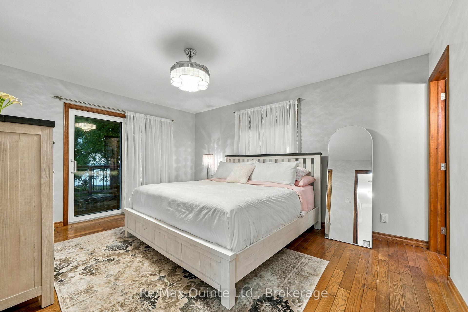 Photo 22 of 40 Wallbridge Circle, Prince Edward County, Ameliasburg Ward — HOMEH