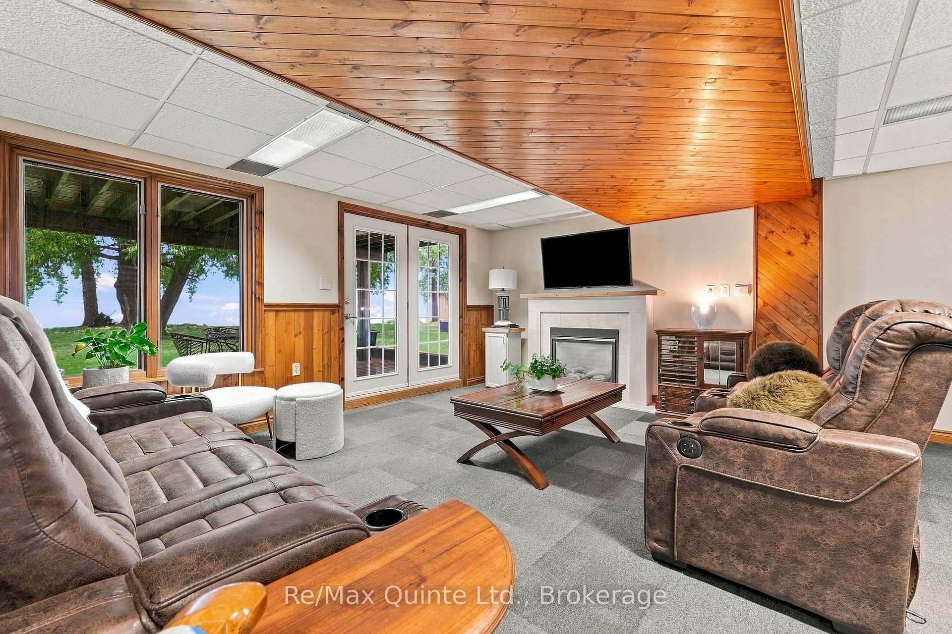 Photo 29 of 40 Wallbridge Circle, Prince Edward County, Ameliasburg Ward — HOMEH