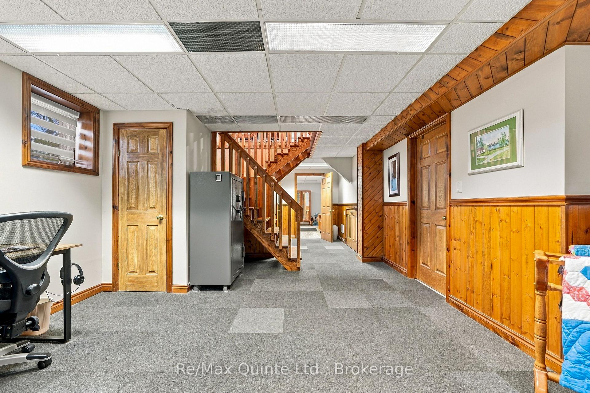 Photo 33 of 40 Wallbridge Circle, Prince Edward County, Ameliasburg Ward — HOMEH