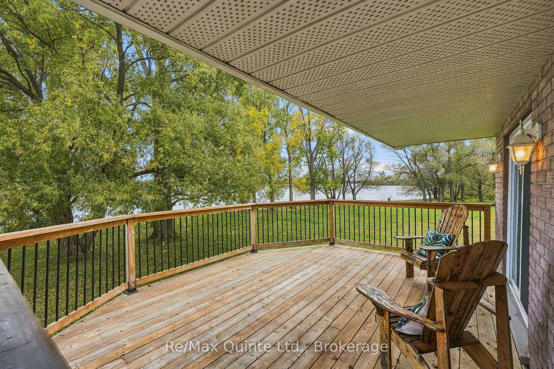Photo 36 of 40 Wallbridge Circle, Prince Edward County, Ameliasburg Ward — HOMEH