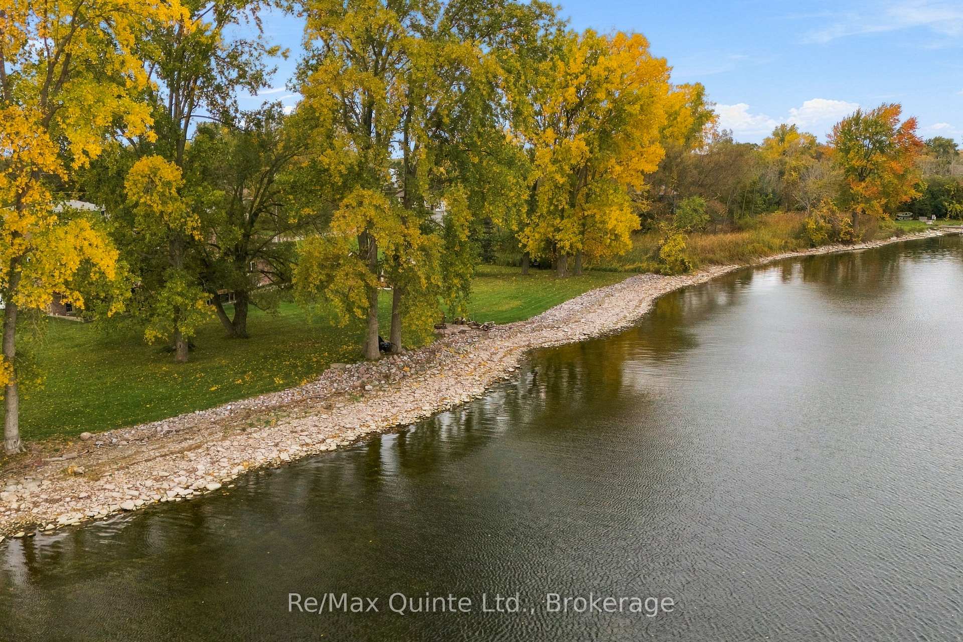 Photo 38 of 40 Wallbridge Circle, Prince Edward County, Ameliasburg Ward — HOMEH