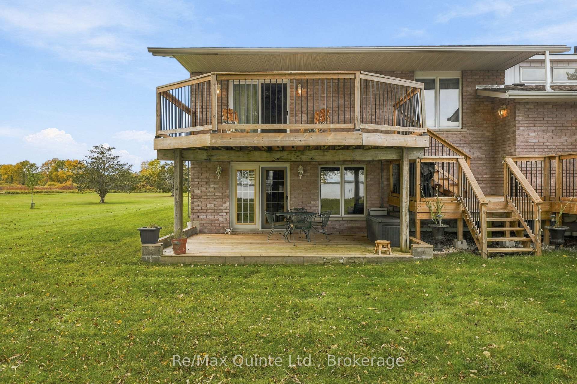 Photo 40 of 40 Wallbridge Circle, Prince Edward County, Ameliasburg Ward — HOMEH