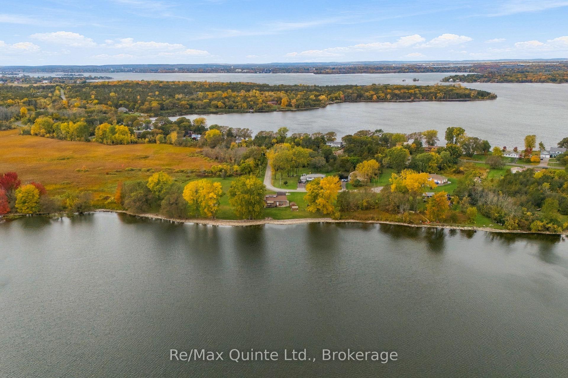 Photo 48 of 40 Wallbridge Circle, Prince Edward County, Ameliasburg Ward — HOMEH