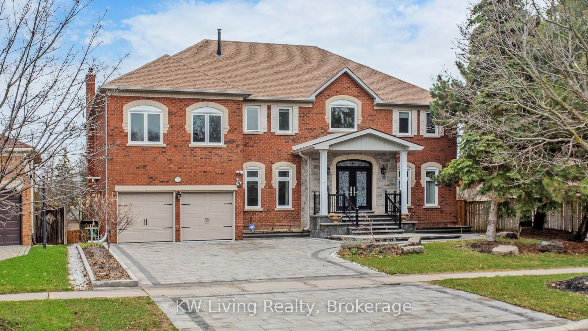 Photo 1 of 19 Spadina Road, Richmond Hill, Bayview Hill — HOMEH