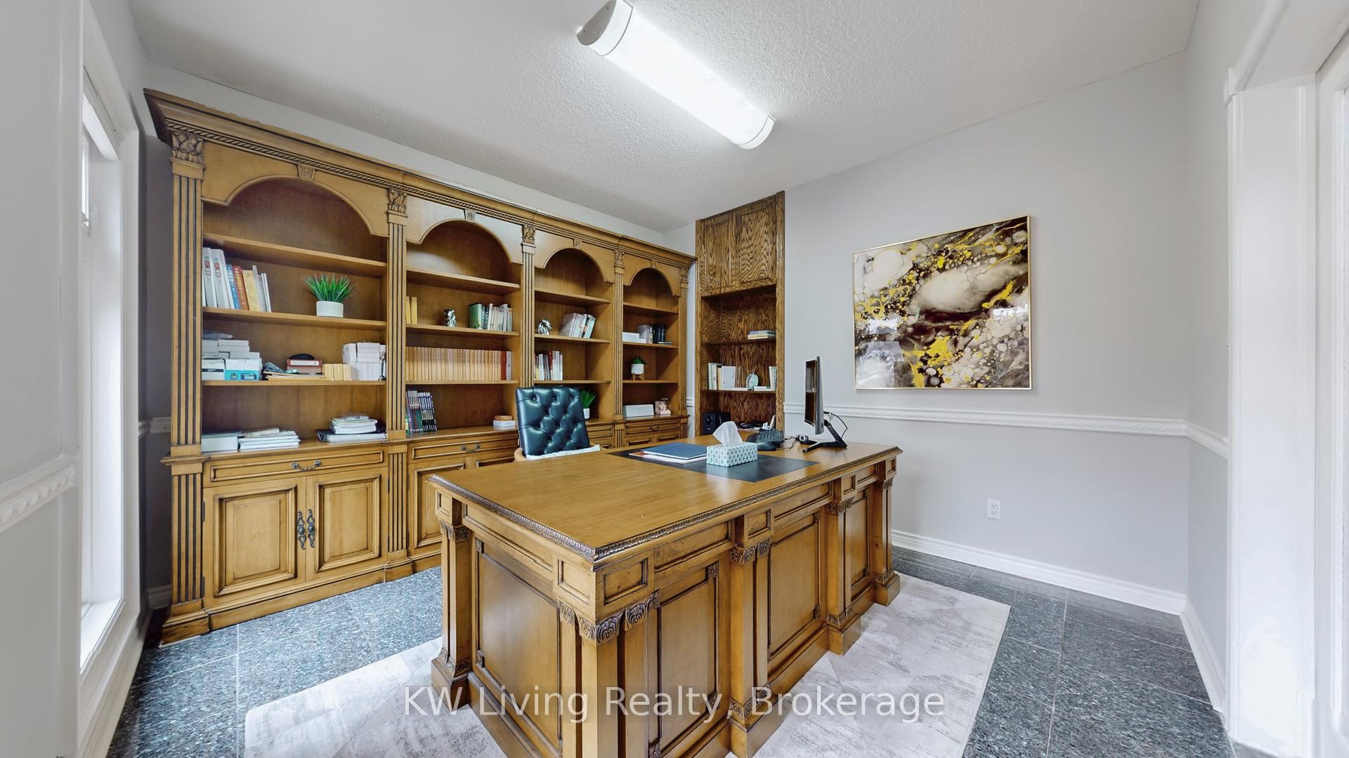 Photo 21 of 19 Spadina Road, Richmond Hill, Bayview Hill — HOMEH