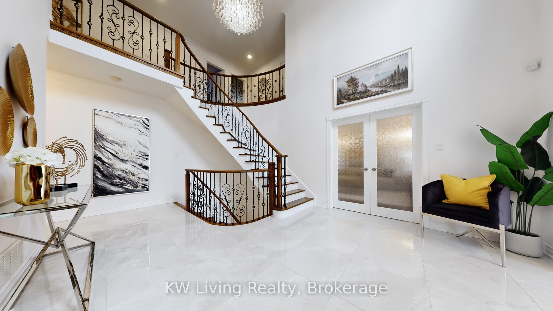Photo 22 of 19 Spadina Road, Richmond Hill, Bayview Hill — HOMEH