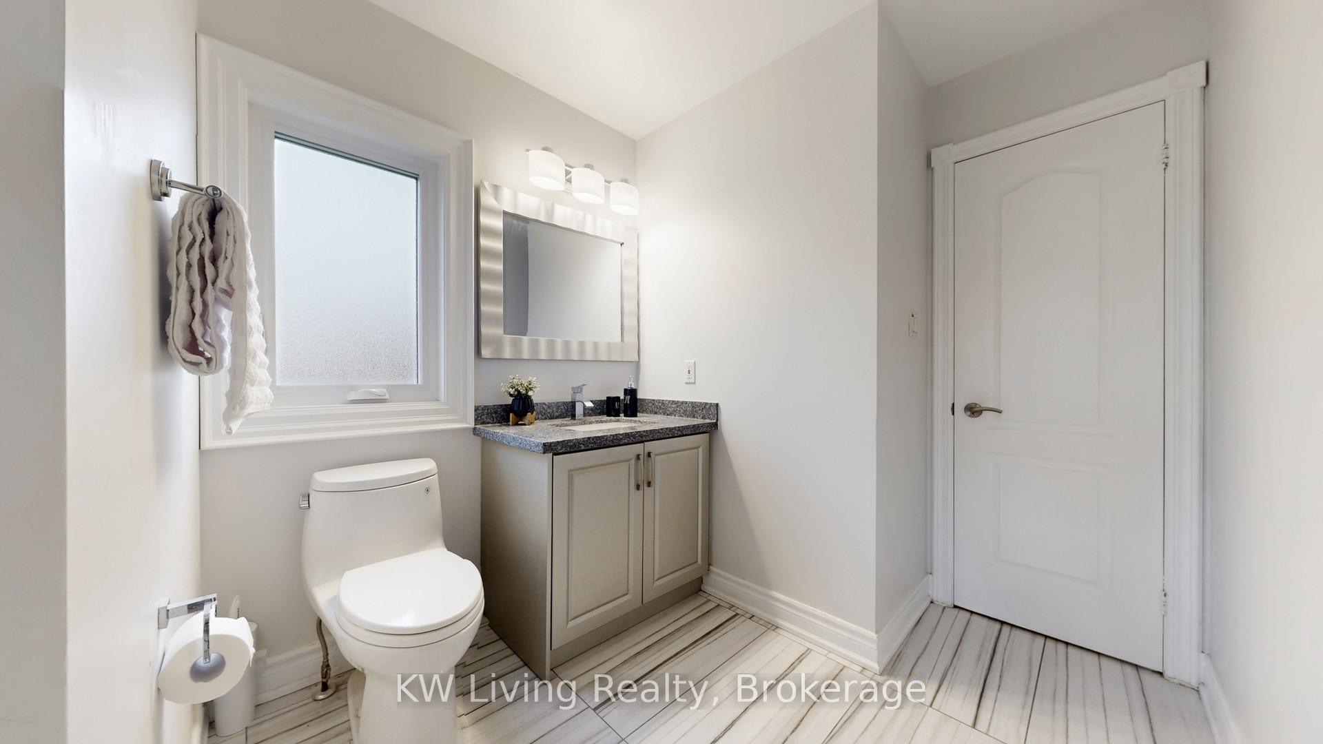 Photo 35 of 19 Spadina Road, Richmond Hill, Bayview Hill — HOMEH