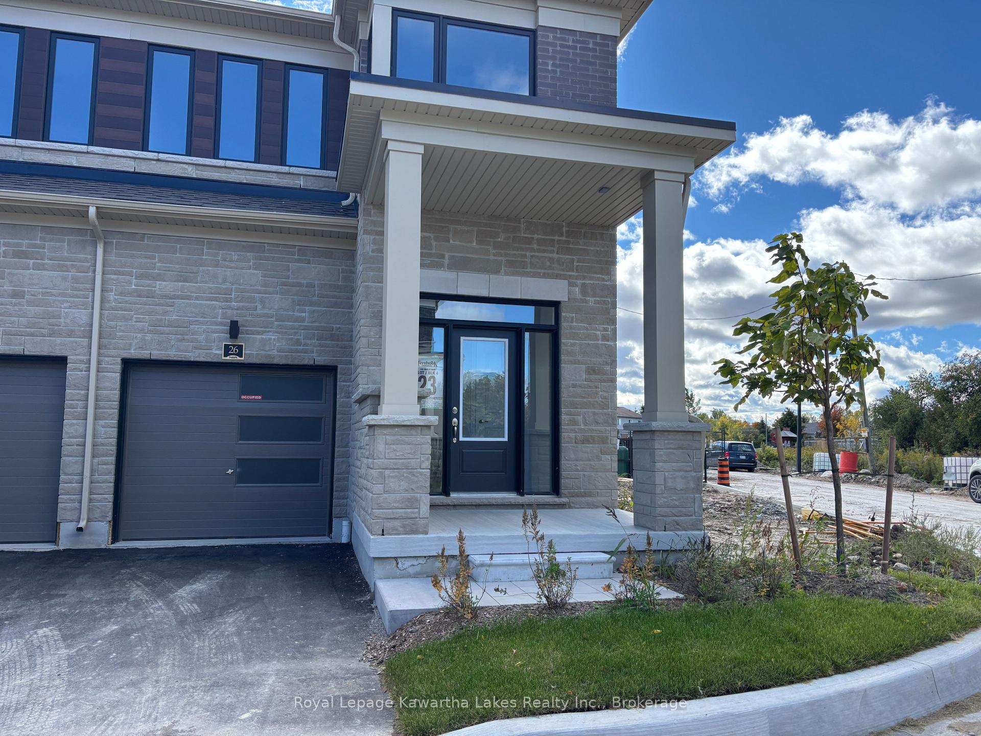 Photo 2 of 26 Ingle Way, Kawartha Lakes, Lindsay — HOMEH