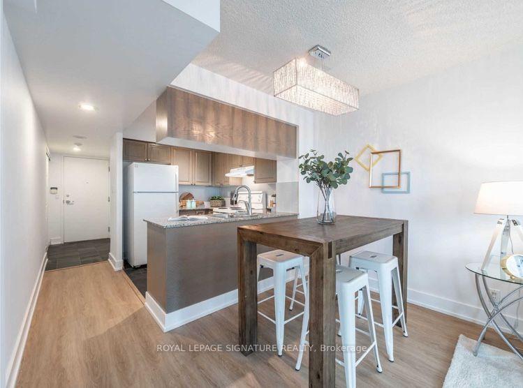 Photo 5 of Unit 805, 225 Queens Quay W, Toronto, Waterfront Communities — HOMEH