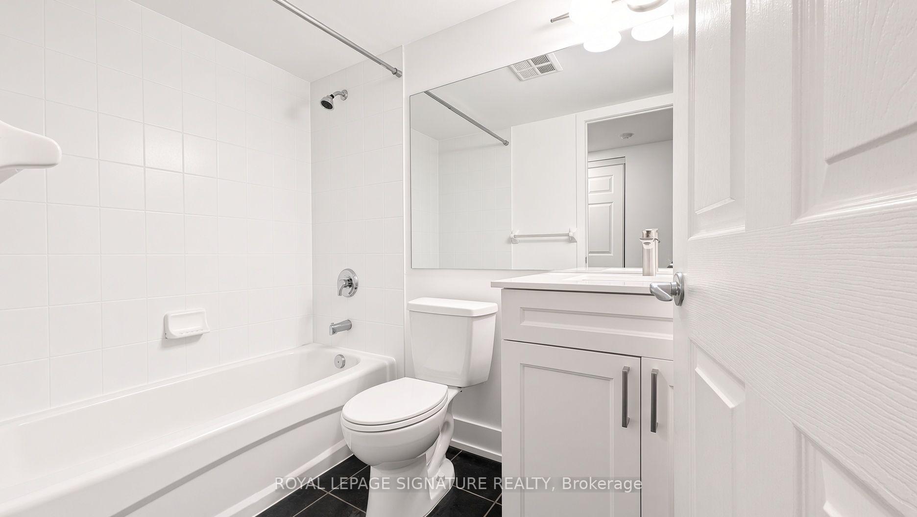Photo 13 of Unit 805, 225 Queens Quay W, Toronto, Waterfront Communities — HOMEH