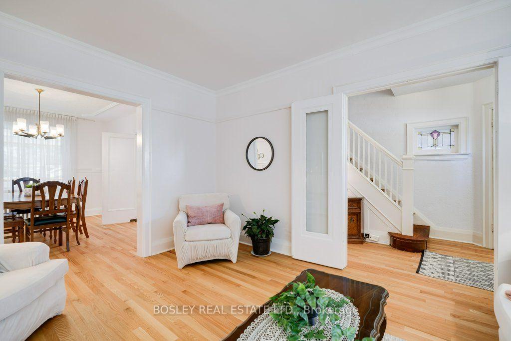 Photo 5 of 247 Melrose Avenue, Toronto, Bedford Park-Nortown — HOMEH