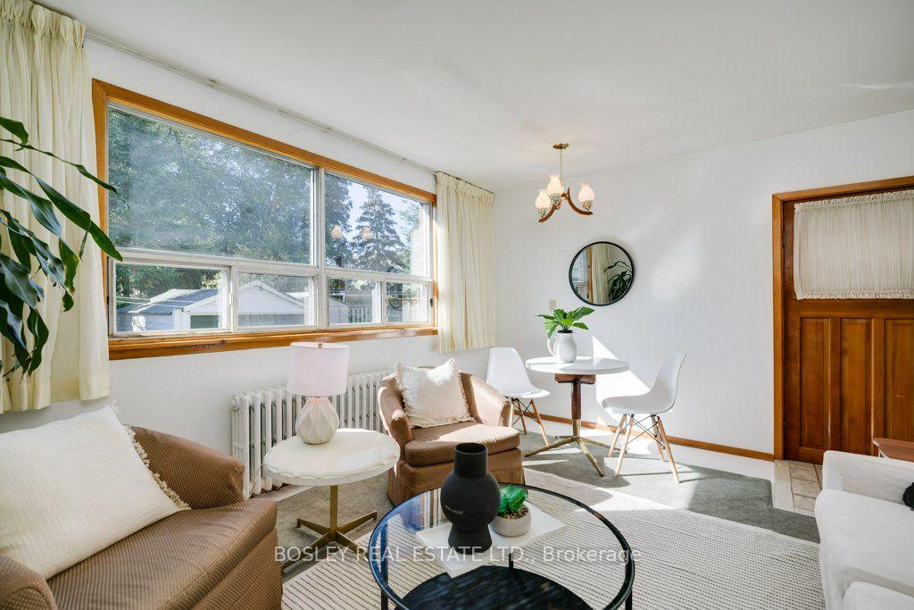 Photo 15 of 247 Melrose Avenue, Toronto, Bedford Park-Nortown — HOMEH
