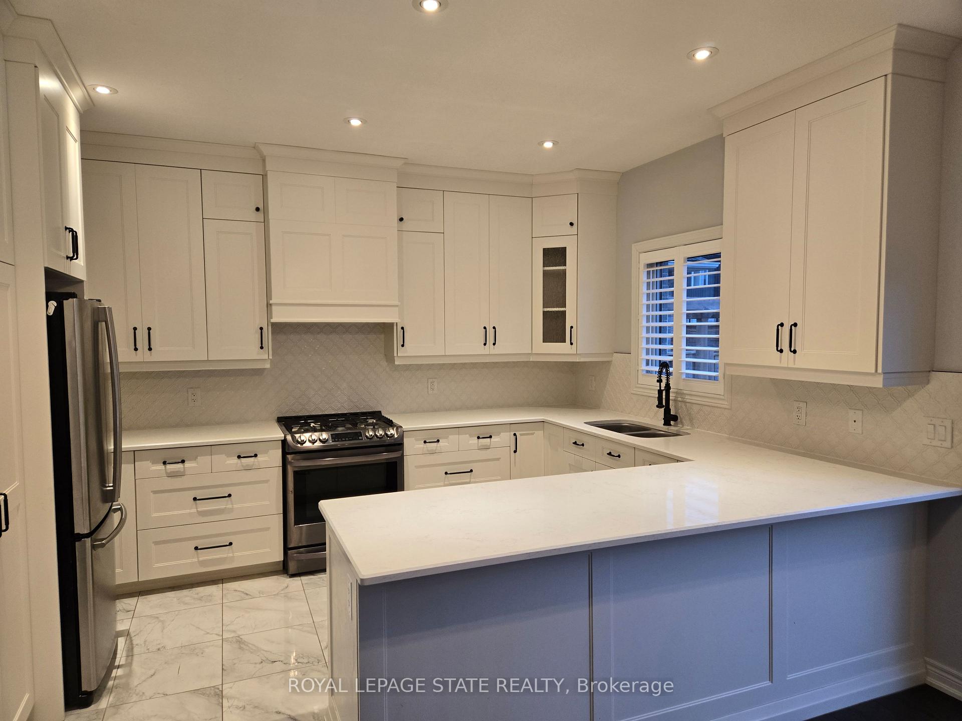 Photo 5 of 132 Lametti Drive, Pelham, Fonthill — HOMEH