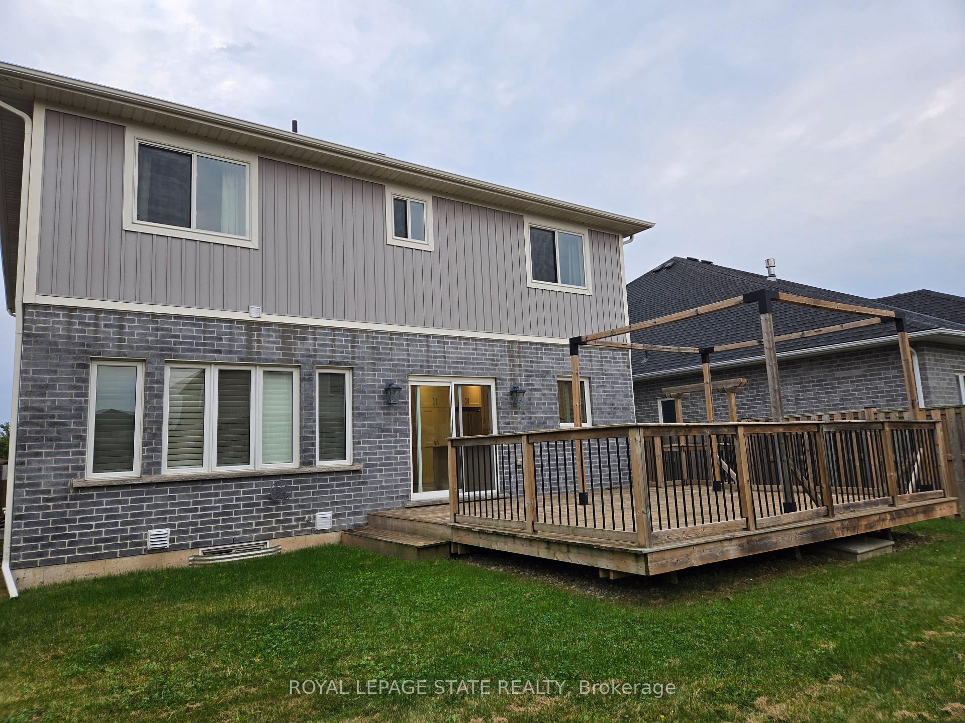 Photo 11 of 132 Lametti Drive, Pelham, Fonthill — HOMEH