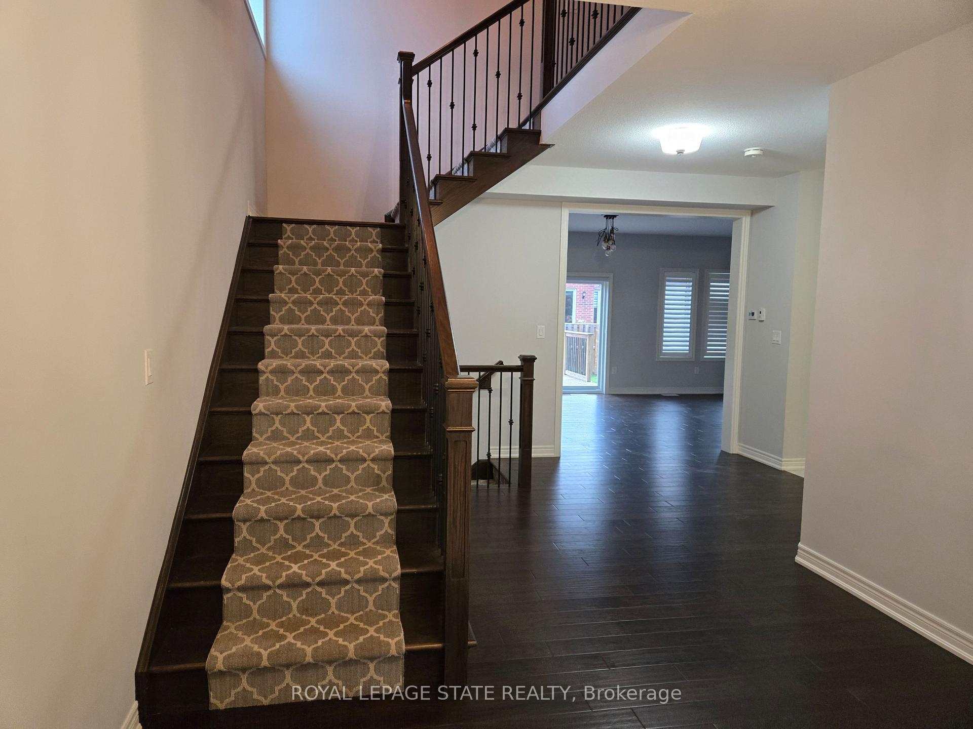 Photo 19 of 132 Lametti Drive, Pelham, Fonthill — HOMEH
