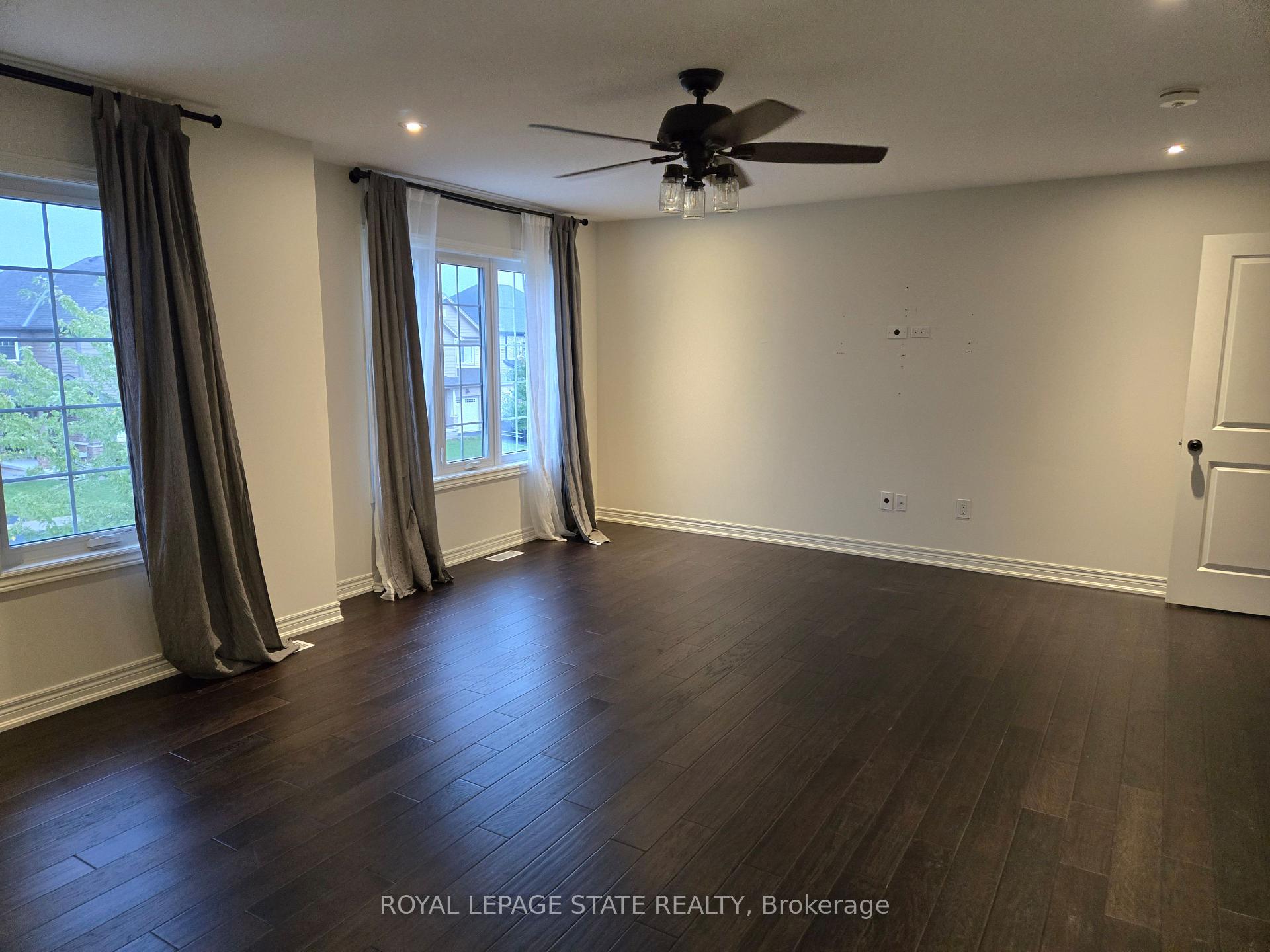 Photo 25 of 132 Lametti Drive, Pelham, Fonthill — HOMEH