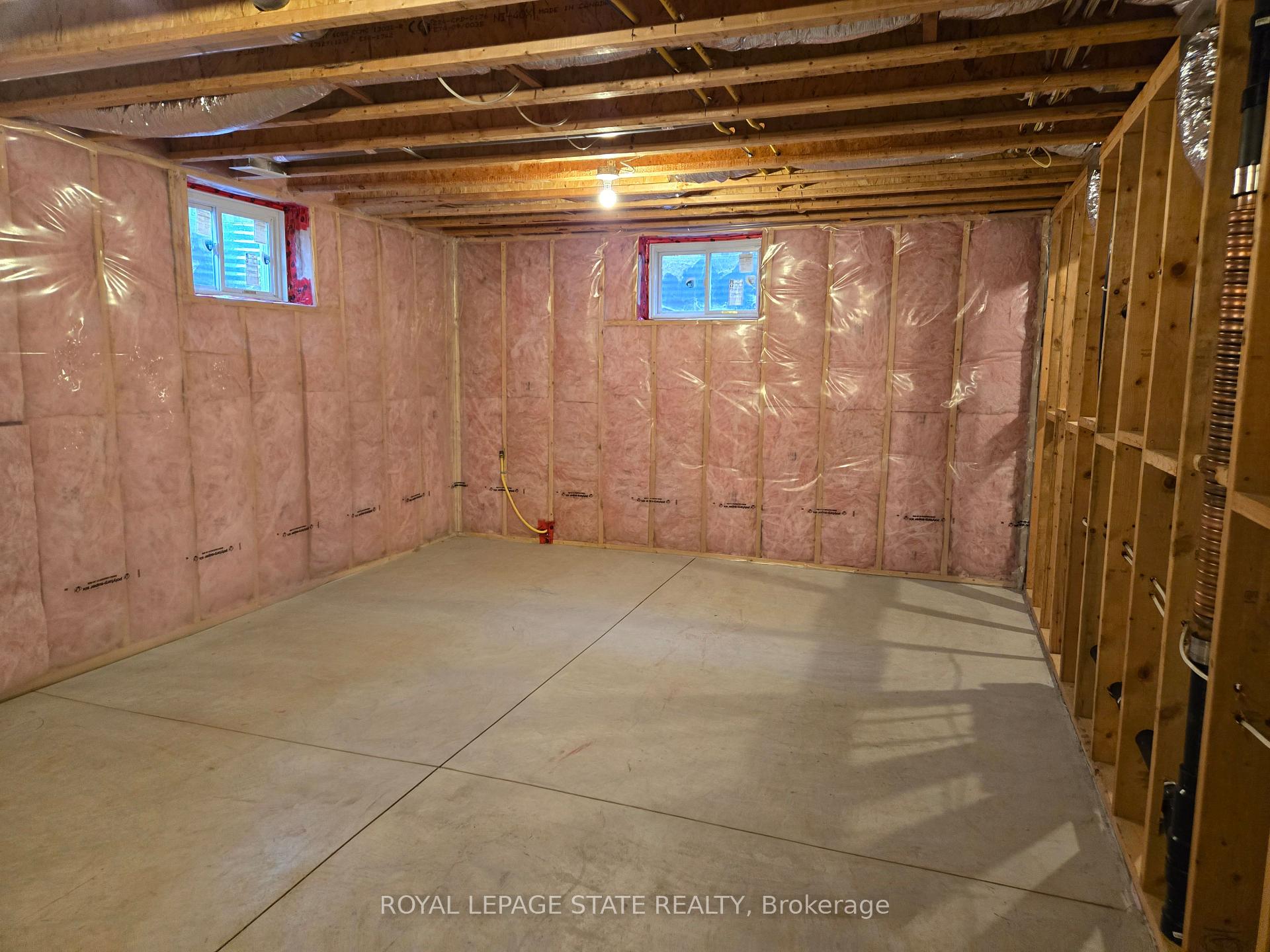 Photo 32 of 132 Lametti Drive, Pelham, Fonthill — HOMEH