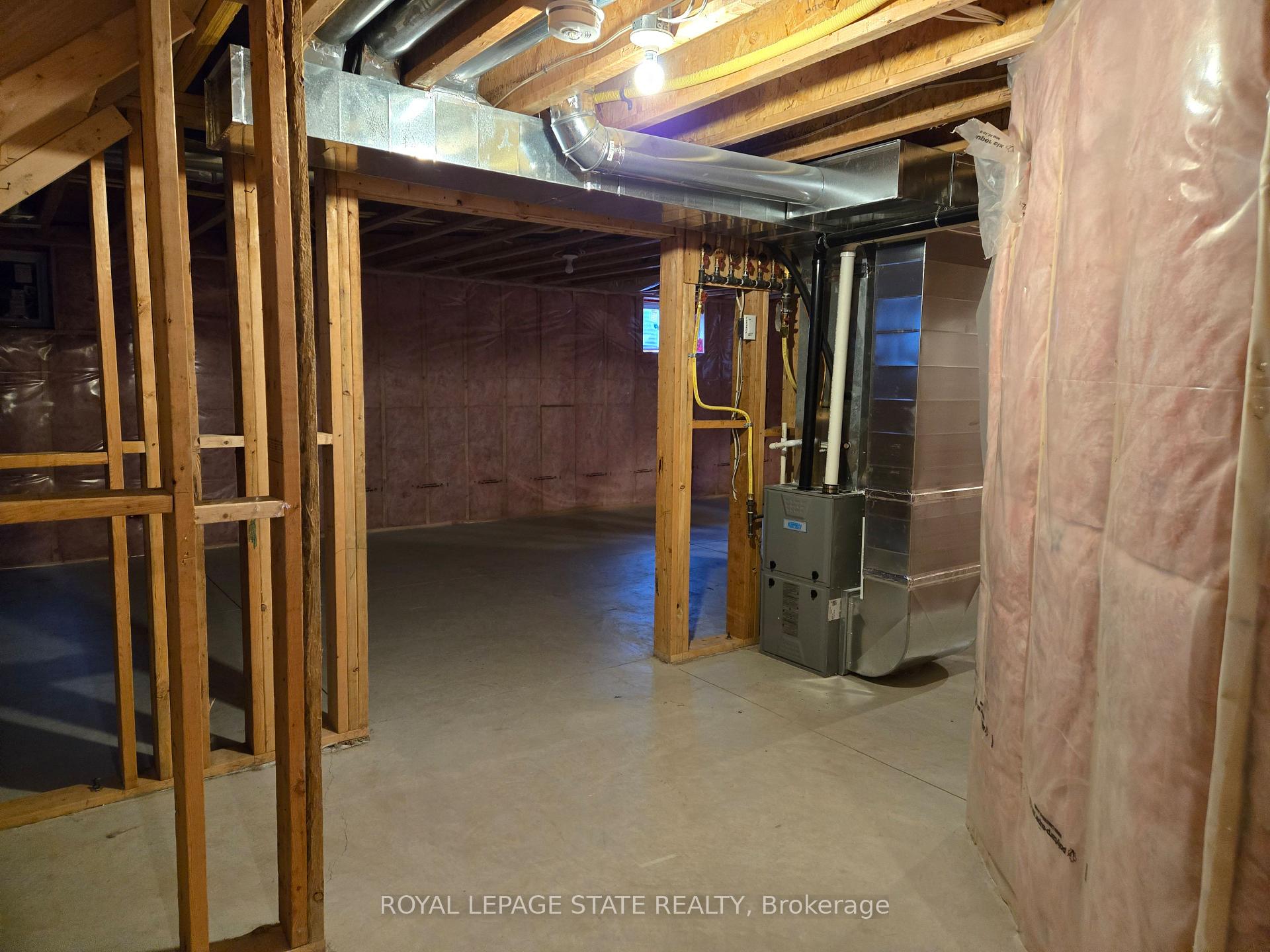 Photo 34 of 132 Lametti Drive, Pelham, Fonthill — HOMEH