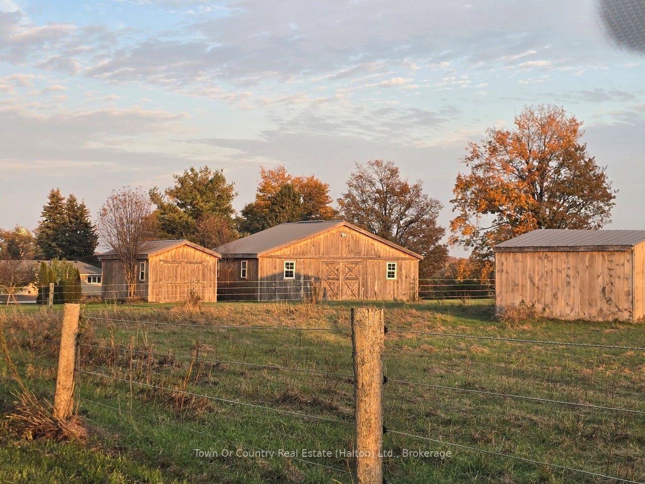 Photo 3 of 634424 Hurontario Street, Mono, Rural Mono — HOMEH